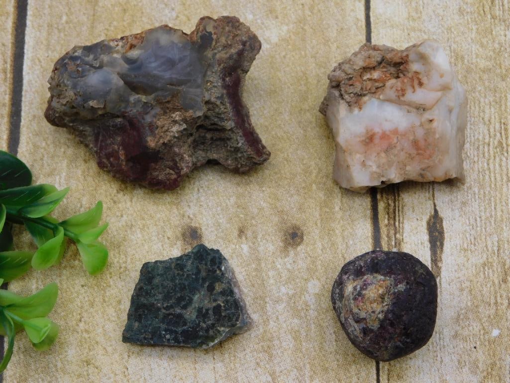MIXED LOT ROCK STONE LAPIDARY SPECIMEN: MIXED LOT ROCK STONE LAPIDARY SPECIMEN