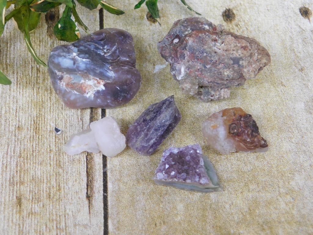 MIXED LOT ROCK STONE LAPIDARY SPECIMEN: MIXED LOT ROCK STONE LAPIDARY SPECIMEN