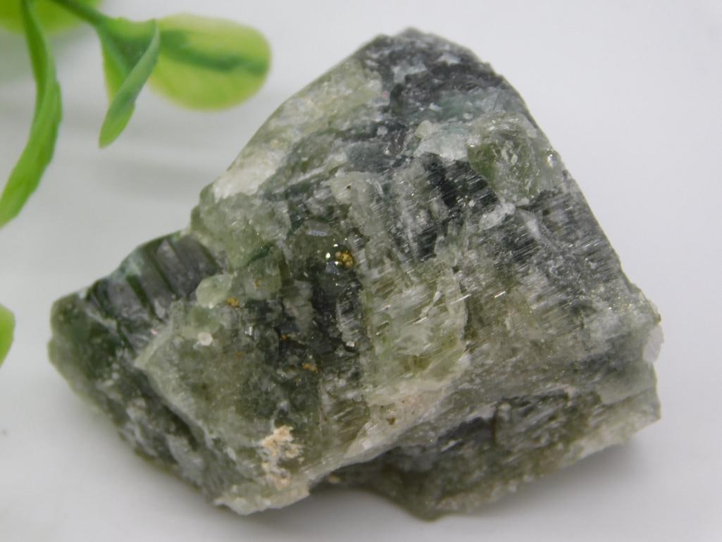 PANASQUIERA MINE PORTUGAL ROCK STONE LAPIDARY SPECIMEN: We are an auction house conducting a live auction with several hundred lots. It sometimes takes up to three weeks to ship, and announcements are made during the auction that affect some items.