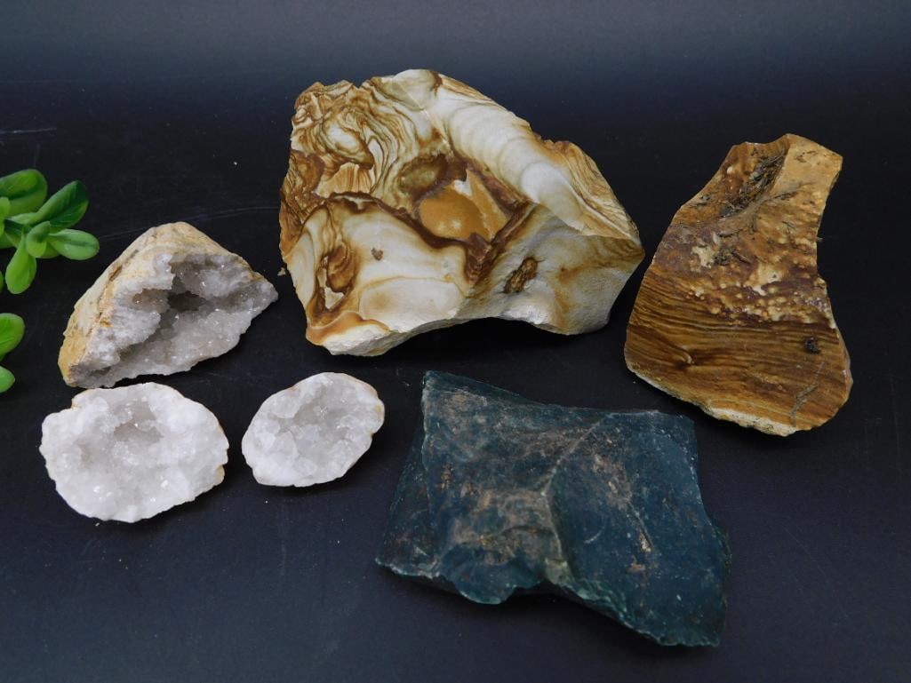 MIXED ROUGH ROCK LOT: MIXED ROUGH ROCK LOT ROCK STONE LAPIDARY SPECIMEN