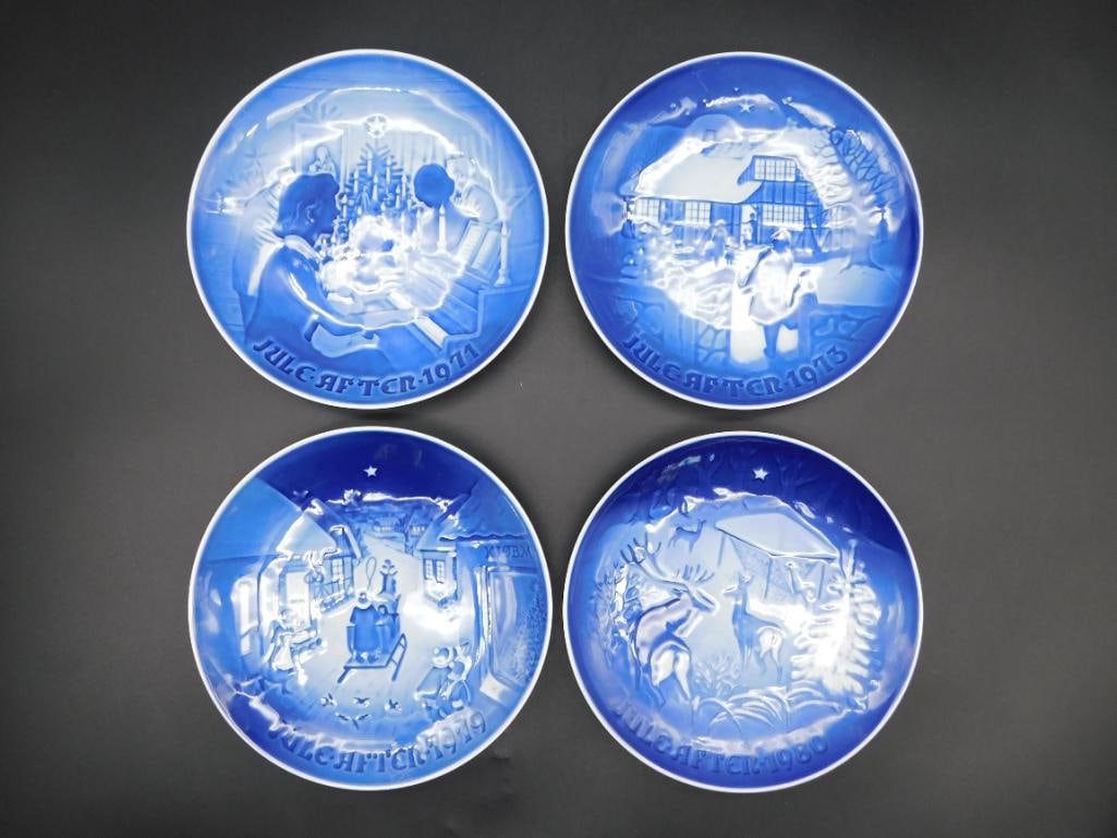 ROYAL COPENHAGEN PLATES SET OF 4 VINTAGE ANTIQUE: Royal Copenhagen Plates Set Of 4 Vintage Antique. See photos for exact size and condition.