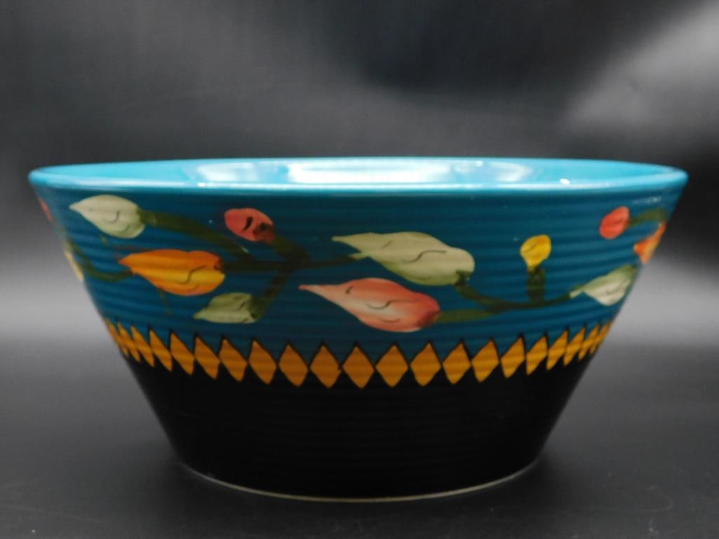 BLUE SERVING BOWL VINTAGE ANTIQUE: Blue Serving Bowl Vintage Antique. See photos for exact size and condition.