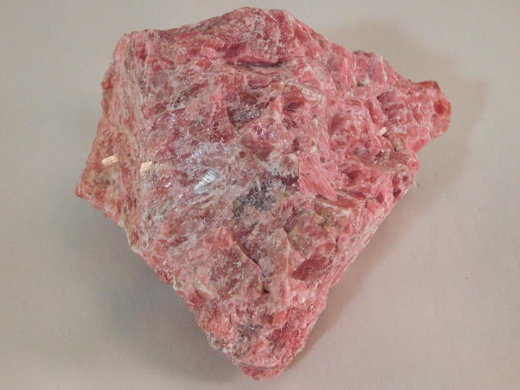 GEM RHODONITE ROCK STONE LAPIDARY SPECIMEN: GEM RHODONITE ROCK STONE LAPIDARY SPECIMEN