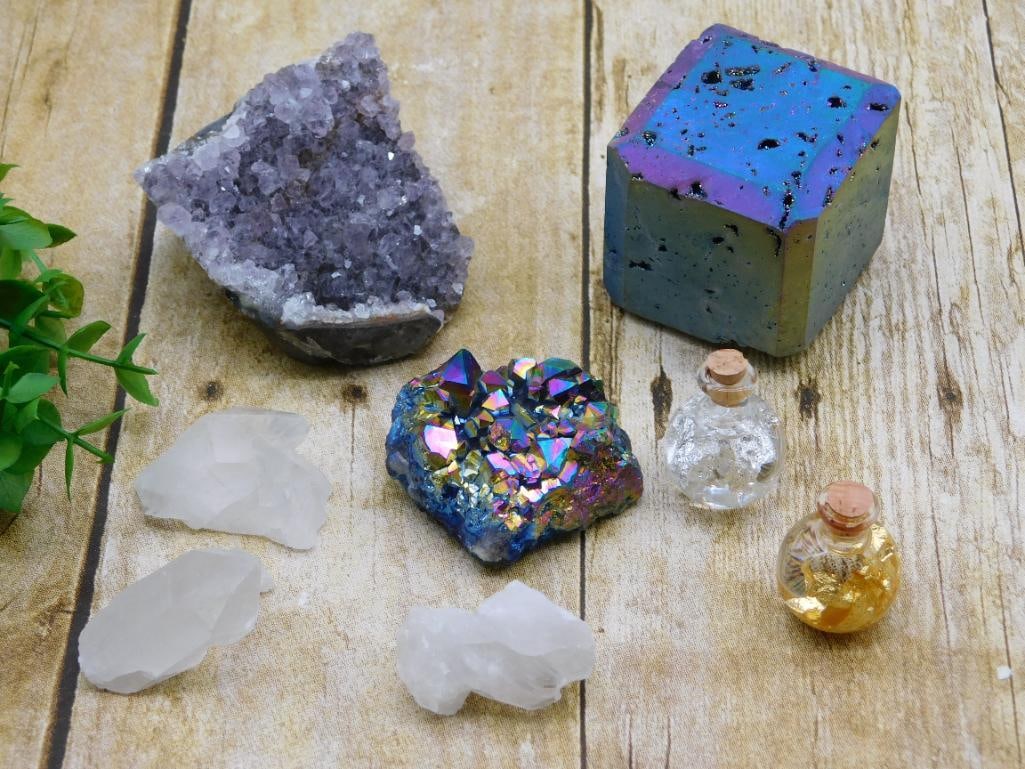 MIXED LOT ROCK STONE LAPIDARY SPECIMEN: MIXED LOT ROCK STONE LAPIDARY SPECIMEN