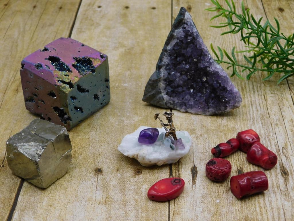 MIXED LOT ROCK STONE LAPIDARY SPECIMEN: MIXED LOT ROCK STONE LAPIDARY SPECIMEN