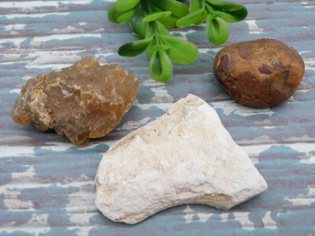 MIXED LOT ROCK STONE LAPIDARY SPECIMEN: MIXED LOT ROCK STONE LAPIDARY SPECIMEN
