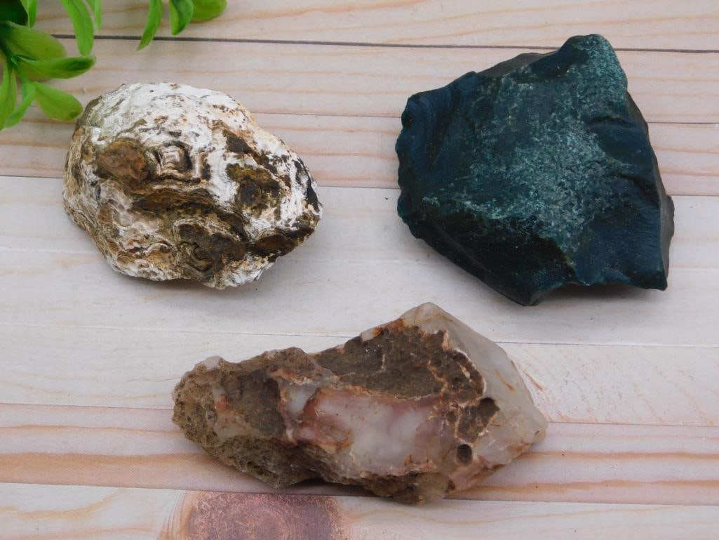 MIXED ROUGH LOT ROCK STONE LAPIDARY SPECIMEN: MIXED ROUGH LOT ROCK STONE LAPIDARY SPECIMEN