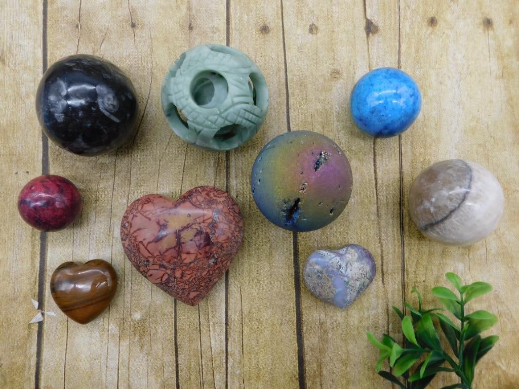 MIXED SPHERE AND HEART LOT ROCK STONE LAPIDARY SPECIMEN: Discover an extraordinary collection of natural wonders and estate treasures in Hatman's Auctions' Treasures of the Earth Online Auction! Browse turquoise, agate, jasper, petrified wood, quartz