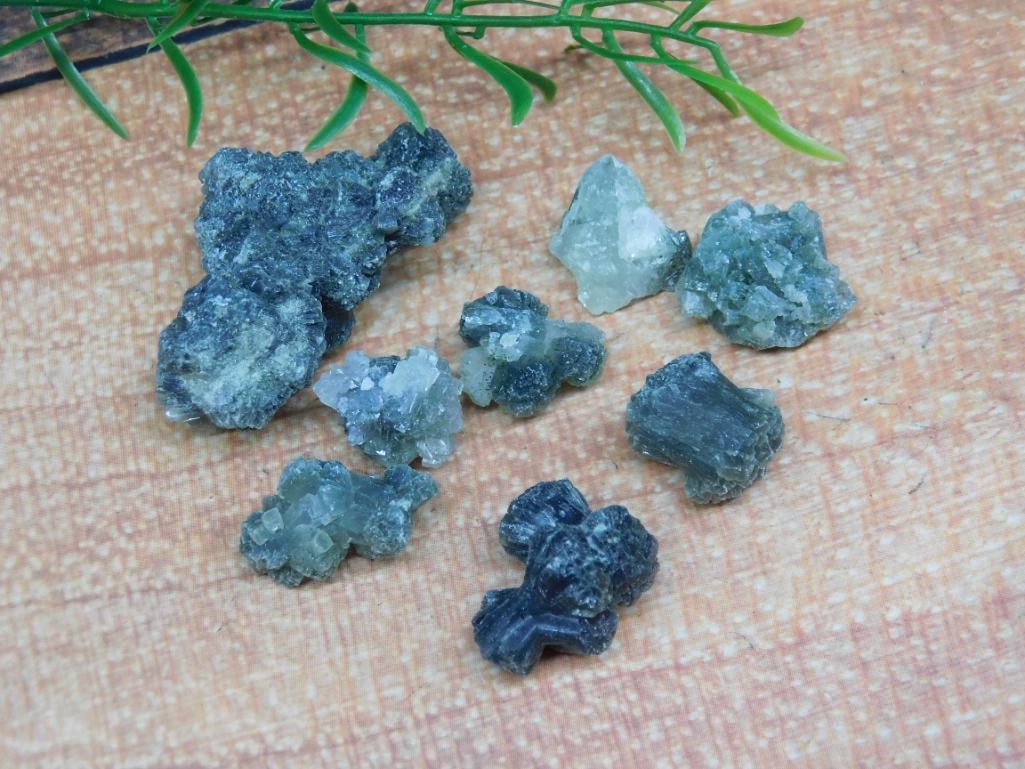 PREHNITE ROCK STONE LAPIDARY SPECIMEN - 3