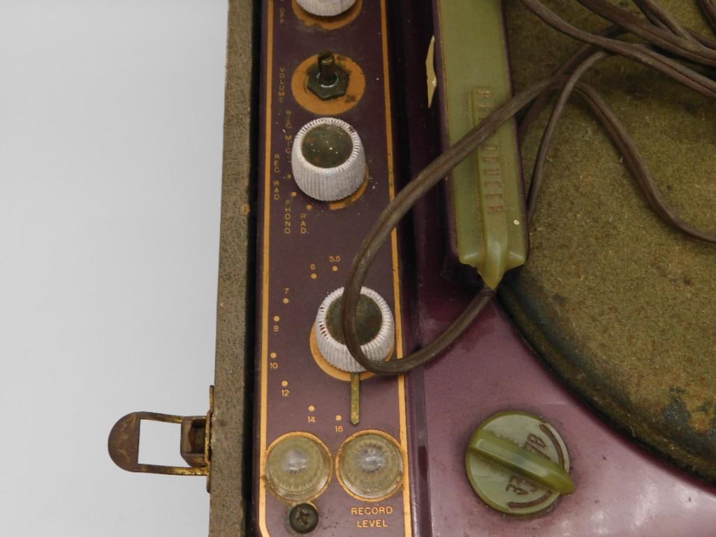 Vintage Portable Record Player in Case - 2