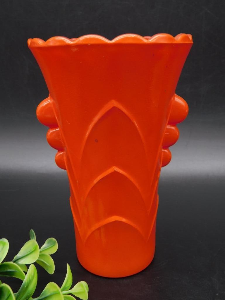 ART DECO ORANGE VASE VINTAGE ANTIQUE: Art Deco Orange Vase Vintage Antique. See photos for exact size and condition.