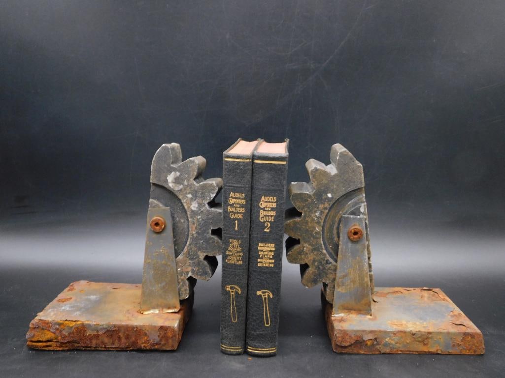 GEAR BOOK ENDS VINTAGE ANTIQUE (1 of 6)