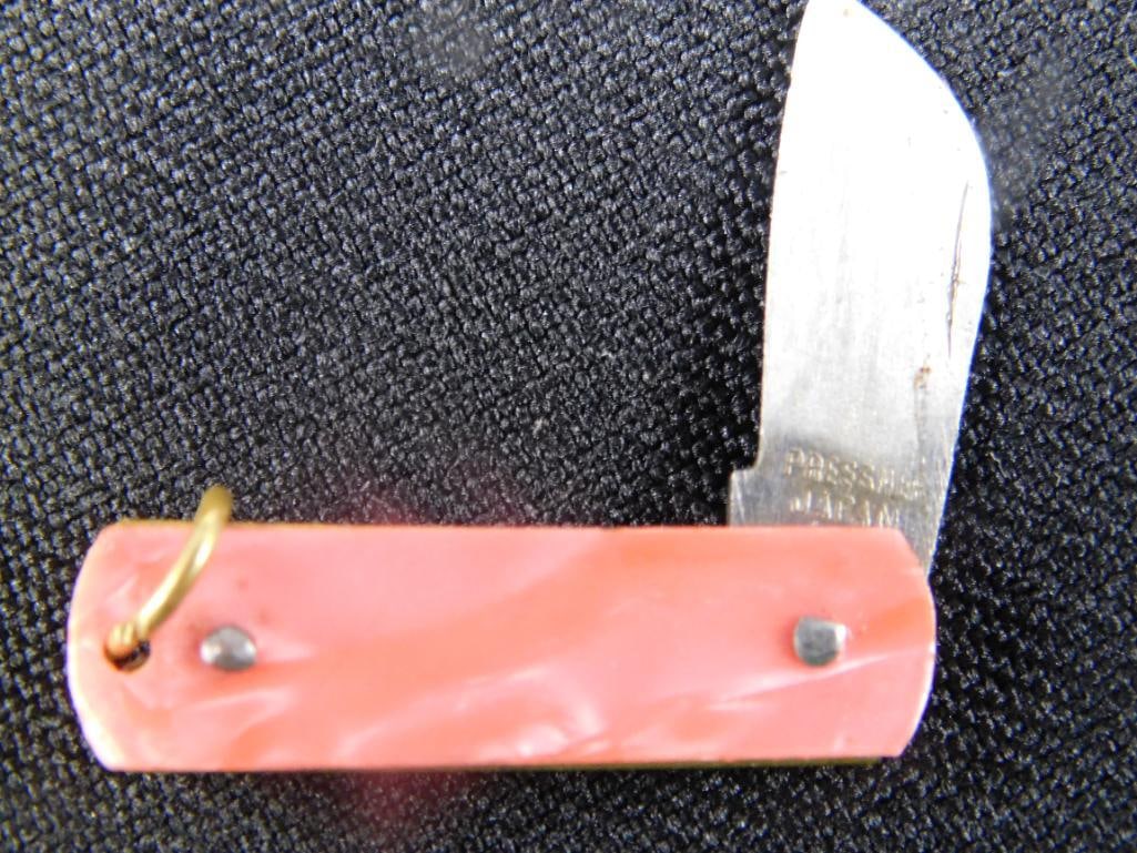 Three Miniature Folding Knives With Colored Handles - 6