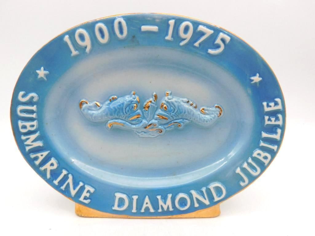 US Submarine Veterans World War II Diamond Jubilee 1900-1975 Ceramic Decanter (1 of 2)