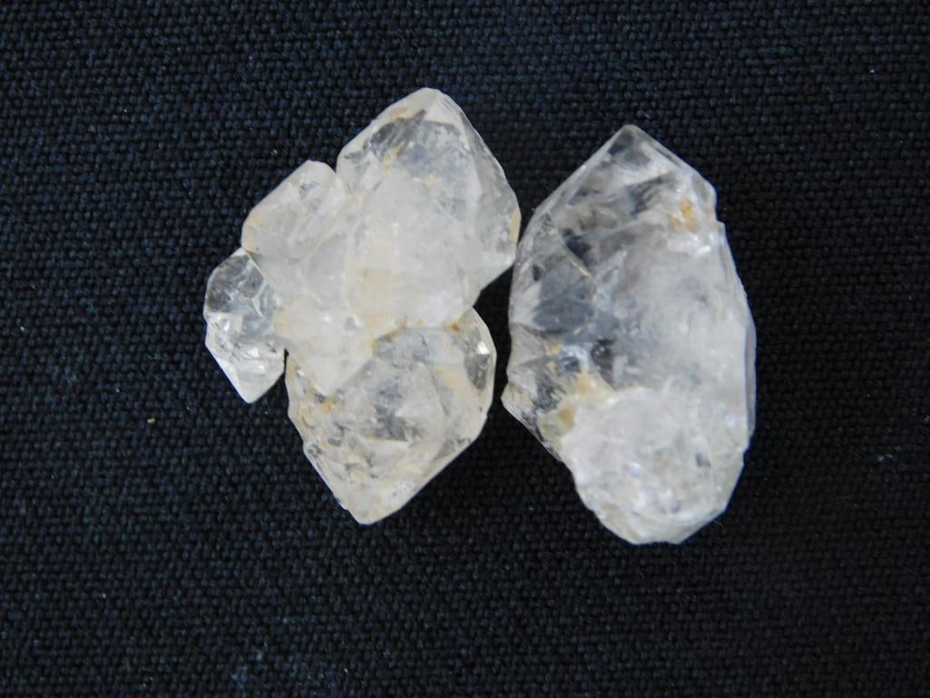 HERKIMER DIAMONDS 50 CARATS ROCK STONE LAPIDARY SPECIMEN: Herkimer Diamonds 50 Carats Rock Stone Lapidary Specimen. See photos for exact size and condition.