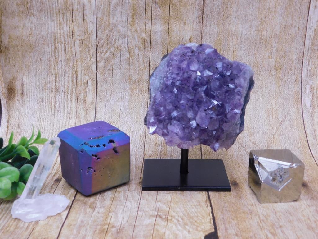 MIXED LOT ROCK STONE LAPIDARY SPECIMEN: MIXED LOT ROCK STONE LAPIDARY SPECIMEN