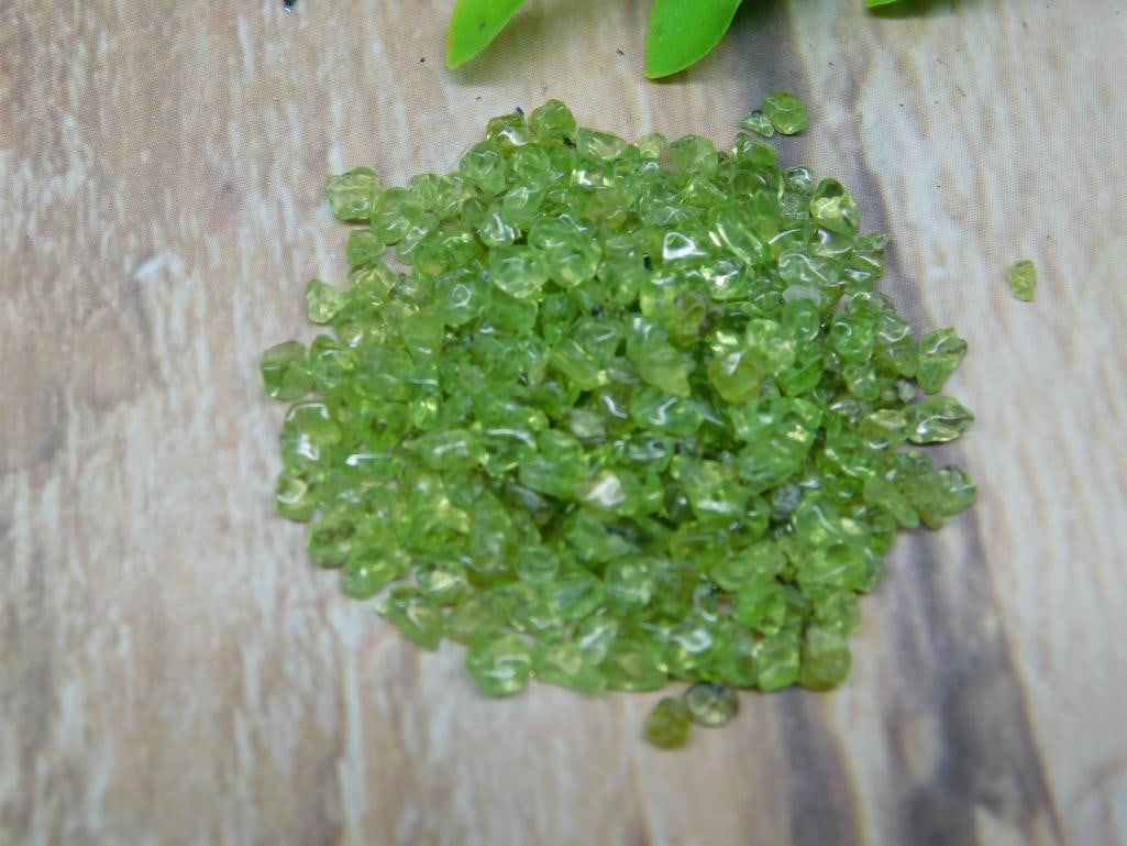 PERIDOT ROCK STONE LAPIDARY SPECIMEN (1 of 3)