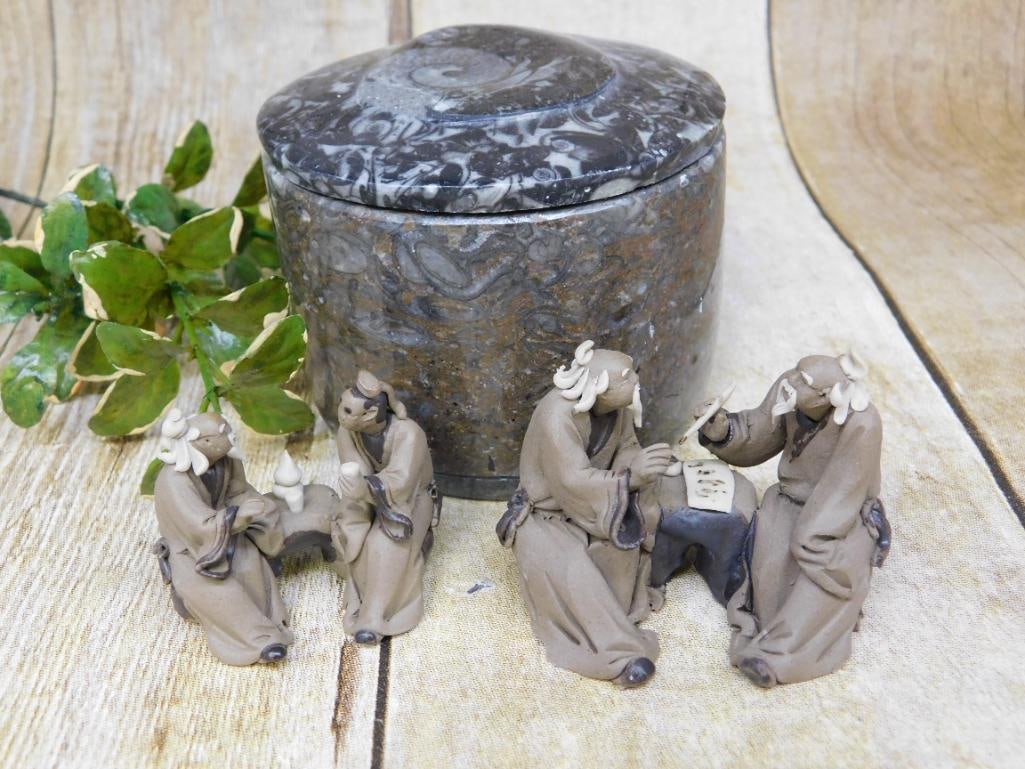 ORTHOCERAS TRINKET BOX WITH MUD MEN ROCK STONE LAPIDARY SPECIMEN: ORTHOCERAS TRINKET BOX WITH MUD MEN ROCK STONE LAPIDARY SPECIMEN