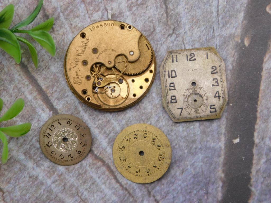Elgin National Watch Co. Pocket Watch Movement & Dials: Antique Elgin National Watch Co. pocket watch movement, serial 1948590, with safety pinion, paired with an Elgin octagonal dial and two additional small decorative dials (one silver-tone with floral e