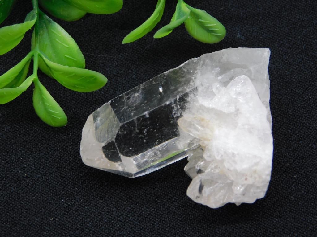 QUARTZ ROCK STONE LAPIDARY SPECIMEN - 2