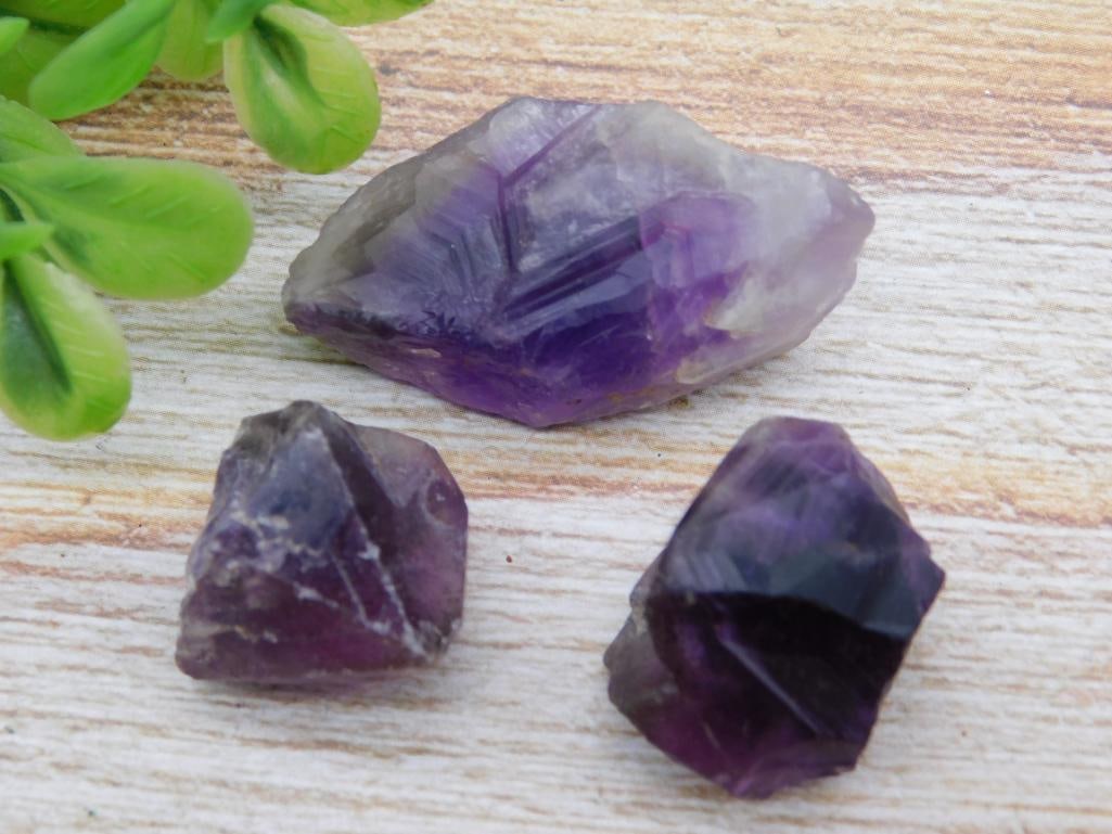 AMETHYST ROCK STONE LAPIDARY SPECIMEN: AMETHYST ROCK STONE LAPIDARY SPECIMEN