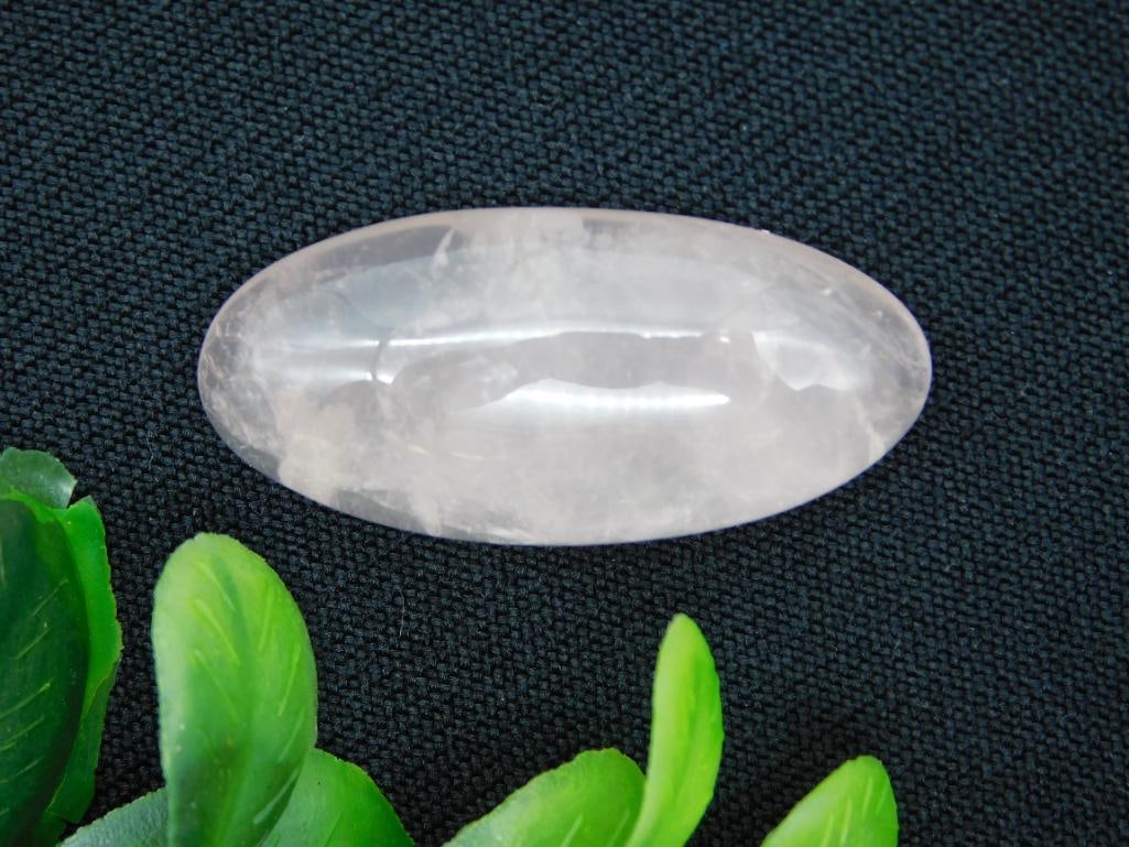 ROSE QUARTZ CABOCHON ROCK STONE LAPIDARY SPECIMEN: Rose Quartz Cabochon Rock Stone Lapidary Specimen. See photos for exact size and condition.