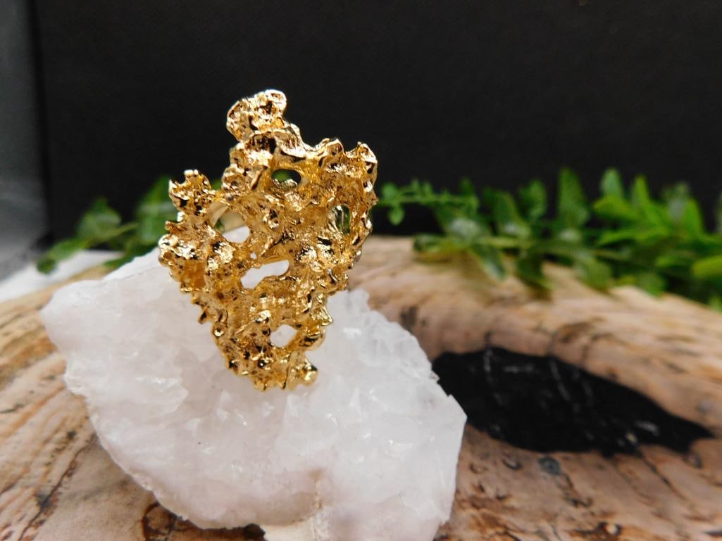 JEWELRY SALE! ROCK STONE LAPIDARY SPECIMEN: We are an auction house conducting a live auction with several hundred lots. It sometimes takes up to three weeks to ship, and announcements are made during the auction that affect some items. *******