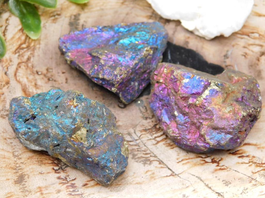 JEWELRY SALE! ROCK STONE LAPIDARY SPECIMEN: We are an auction house conducting a live auction with several hundred lots. It sometimes takes up to three weeks to ship, and announcements are made during the auction that affect some items.