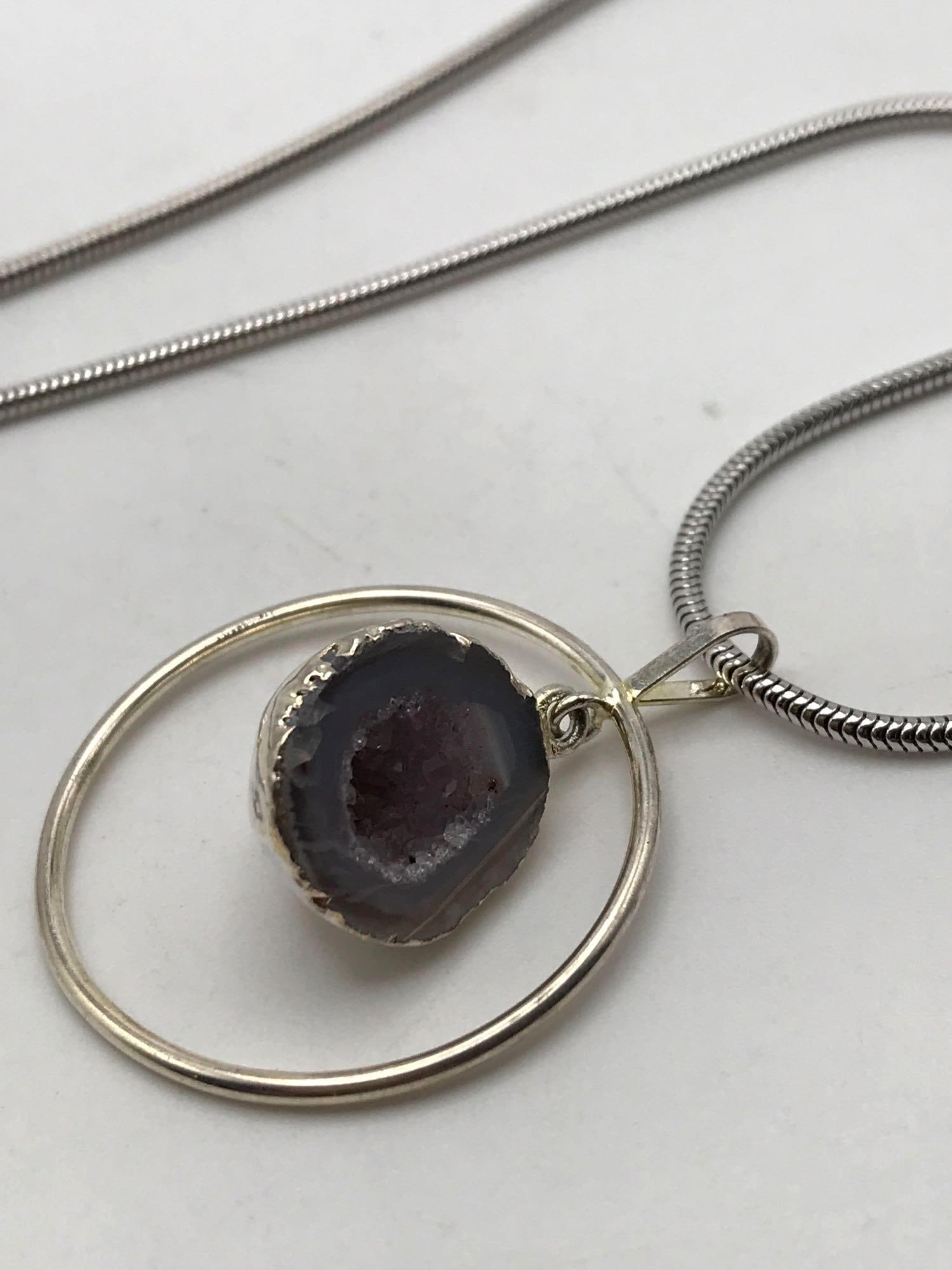 JEWELRY ROCK STONE LAPIDARY SPECIMEN: Thank you for attending HATMAN AUCTIONS! Yes, we ship all items that are not oversized. Please see photos for measurements and description. SPECIAL NOTICE: Many items are PICK UP ONLY by APPOINTMENT O