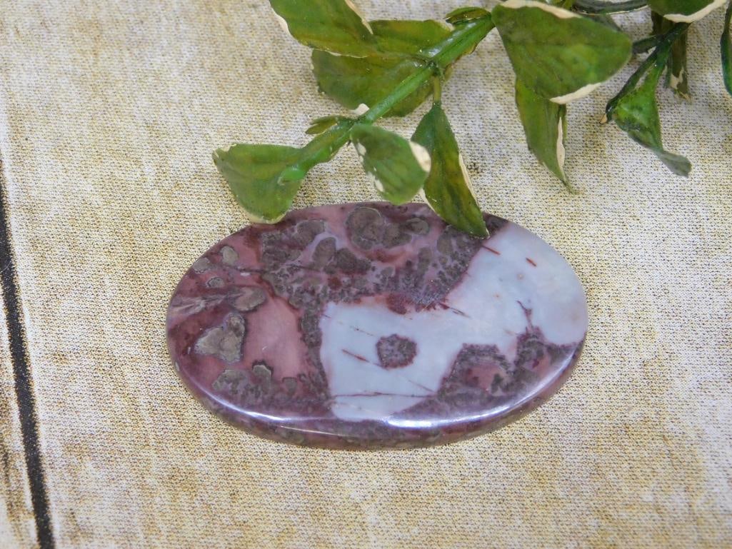 CABOCHON ROCK STONE LAPIDARY SPECIMEN: CABOCHON ROCK STONE LAPIDARY SPECIMEN