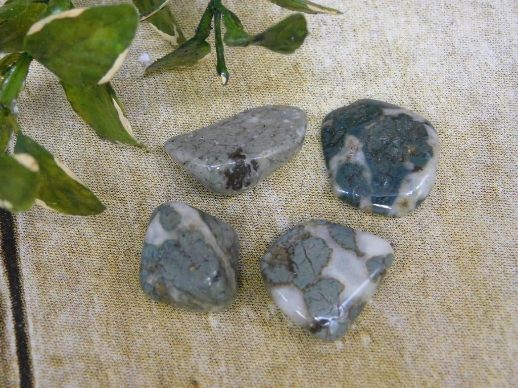 CAMOUFLAGE AGATE ROCK STONE LAPIDARY SPECIMEN (1 of 3)