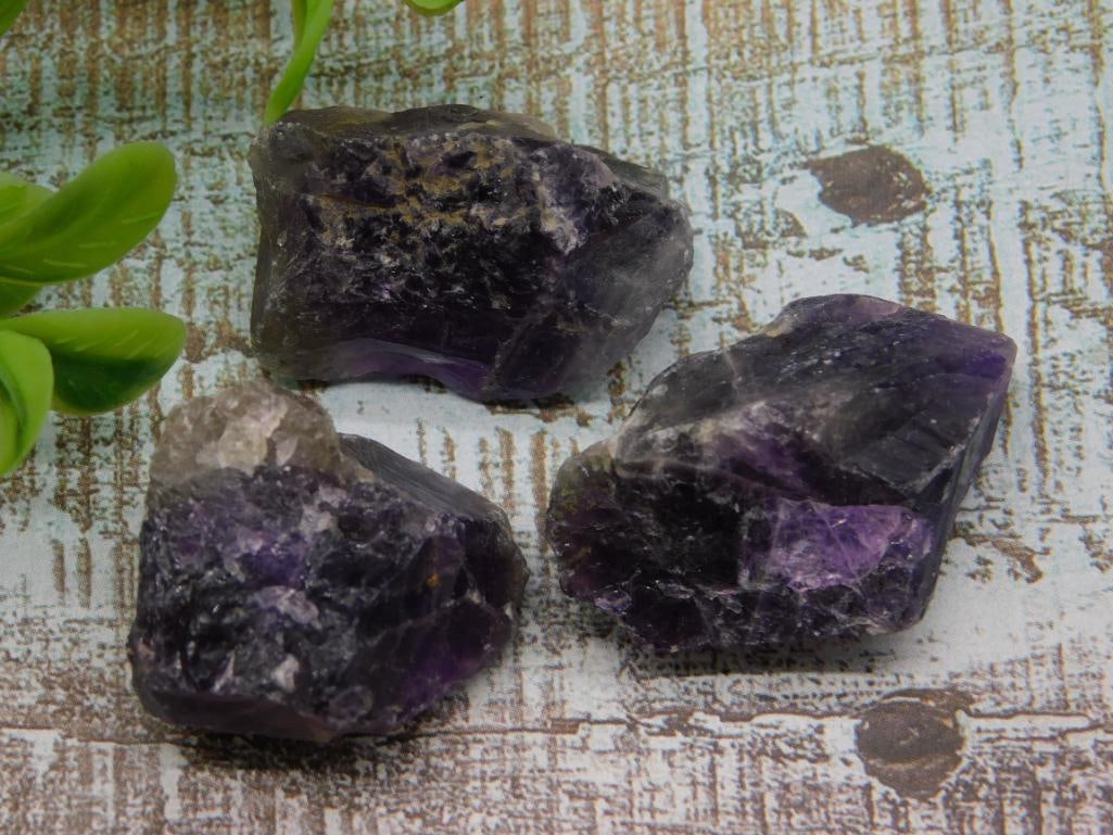 AMETHYST ROCK STONE LAPIDARY SPECIMEN: AMETHYST ROCK STONE LAPIDARY SPECIMEN