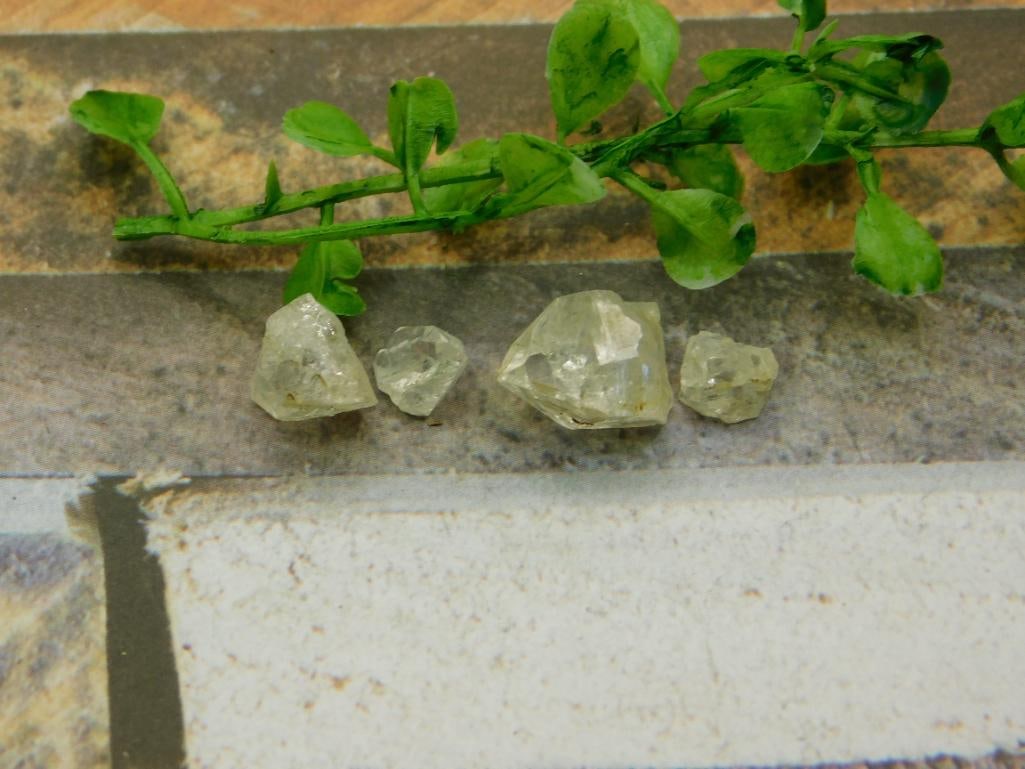 HERKIMER DIAMOND ROCK STONE LAPIDARY SPECIMEN: HERKIMER DIAMOND ROCK STONE LAPIDARY SPECIMEN