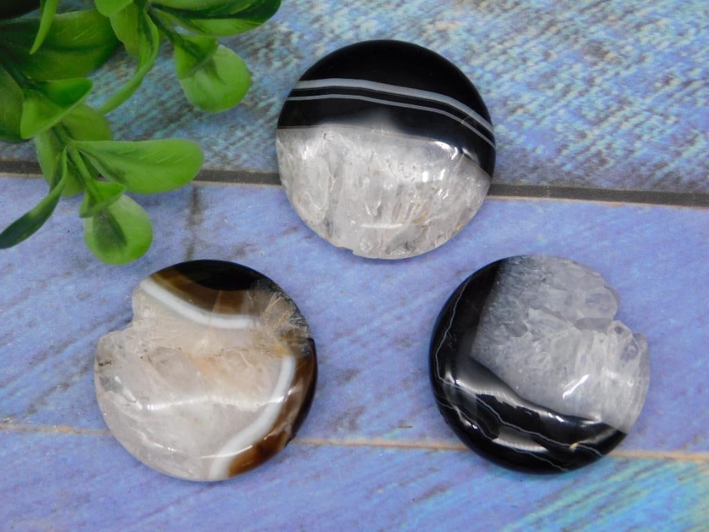 BANDED AGATE BEADS ROCK STONE LAPIDARY SPECIMEN: BANDED AGATE BEADS ROCK STONE LAPIDARY SPECIMEN