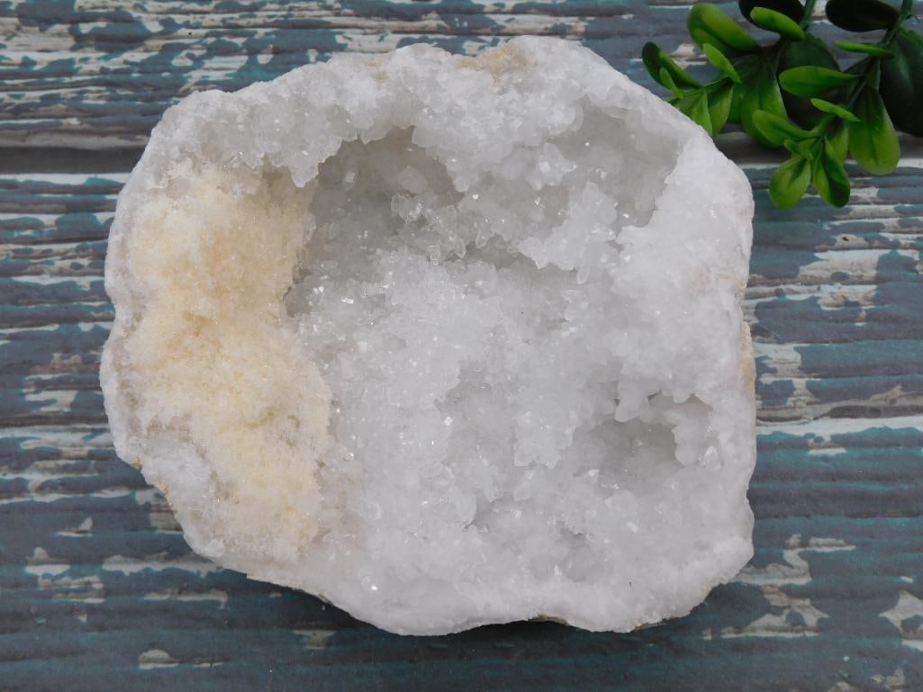 GEODE ROCK STONE LAPIDARY SPECIMEN - 3