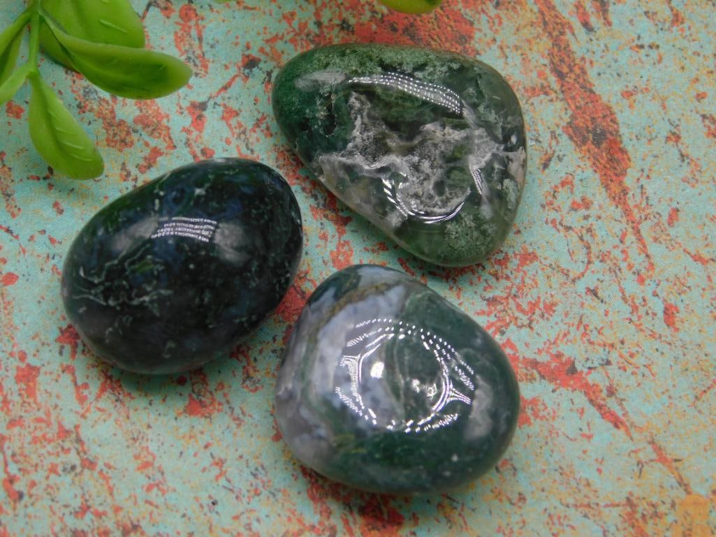 ROCK STONE LAPIDARY SPECIMEN - 4