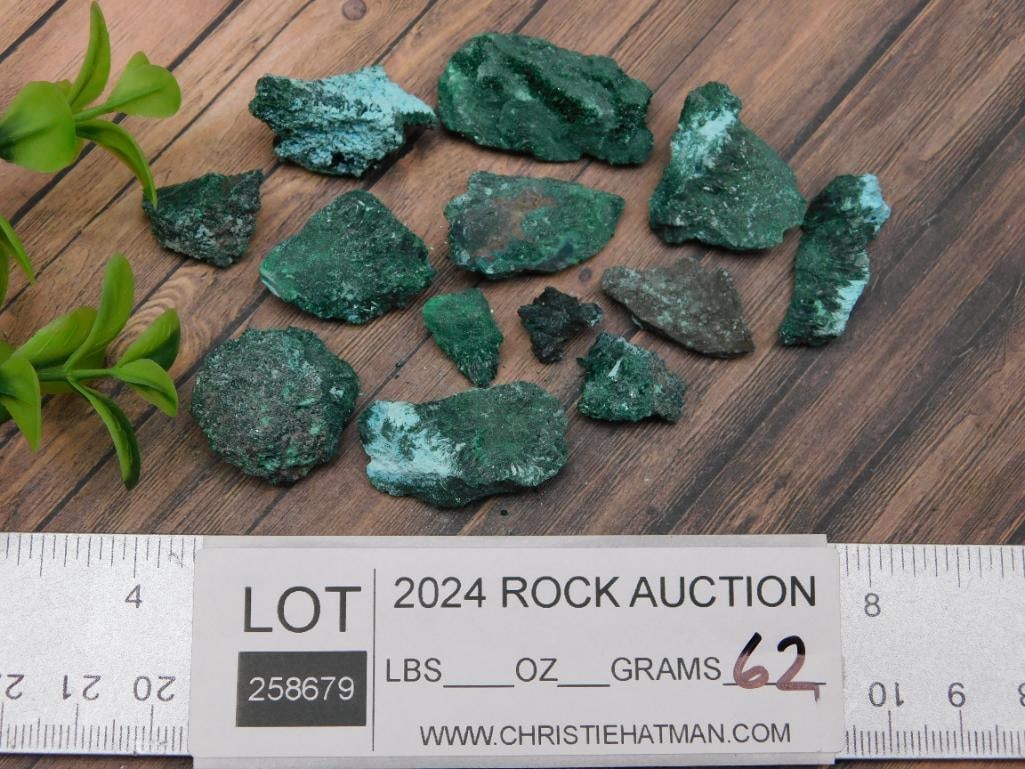 MALACHITE ROCK STONE LAPIDARY SPECIMEN - 3