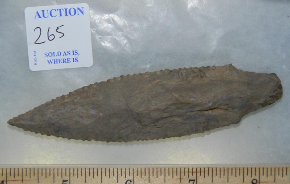 LITTLE BEAR CREEK 4 3/8" X 1 1/8" LATE ARCHAIC TO LATE: NO. 33419 ORIGIN KENTUCKY, FORT PAYNE CHERT, GRADE 9 AUTHENTICATED WITH BAKER COA. See Photos for measurements and condition.