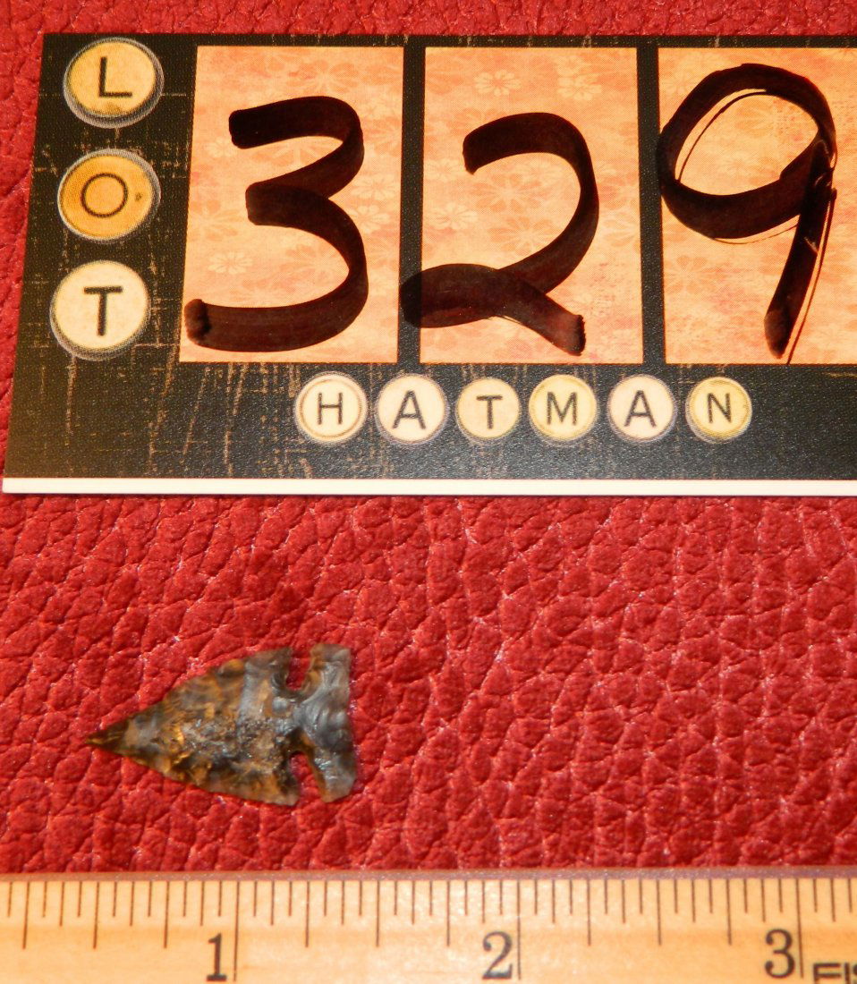 LOOKINGBILL 1" X 5/8" EARLY TO MIDDLE ARCHAIC PERIOD: NO. 33531 ORIGIN COLORADO OBSIDIAN GRADE 10 AUTHENTICATED WITH BAKER COA.See Photos for measurements and condition.