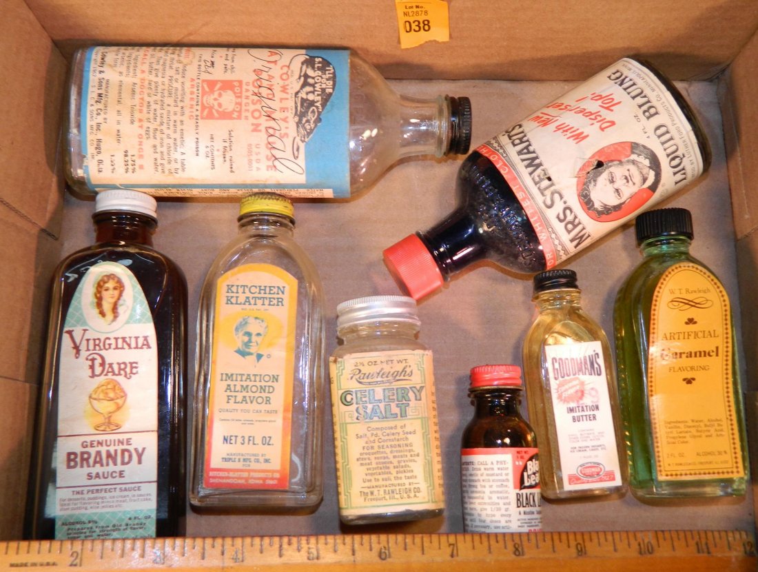 APOTHECARY ADVERTISING BOTTLES EARLY MEDICINE BLUING (1 of 1)