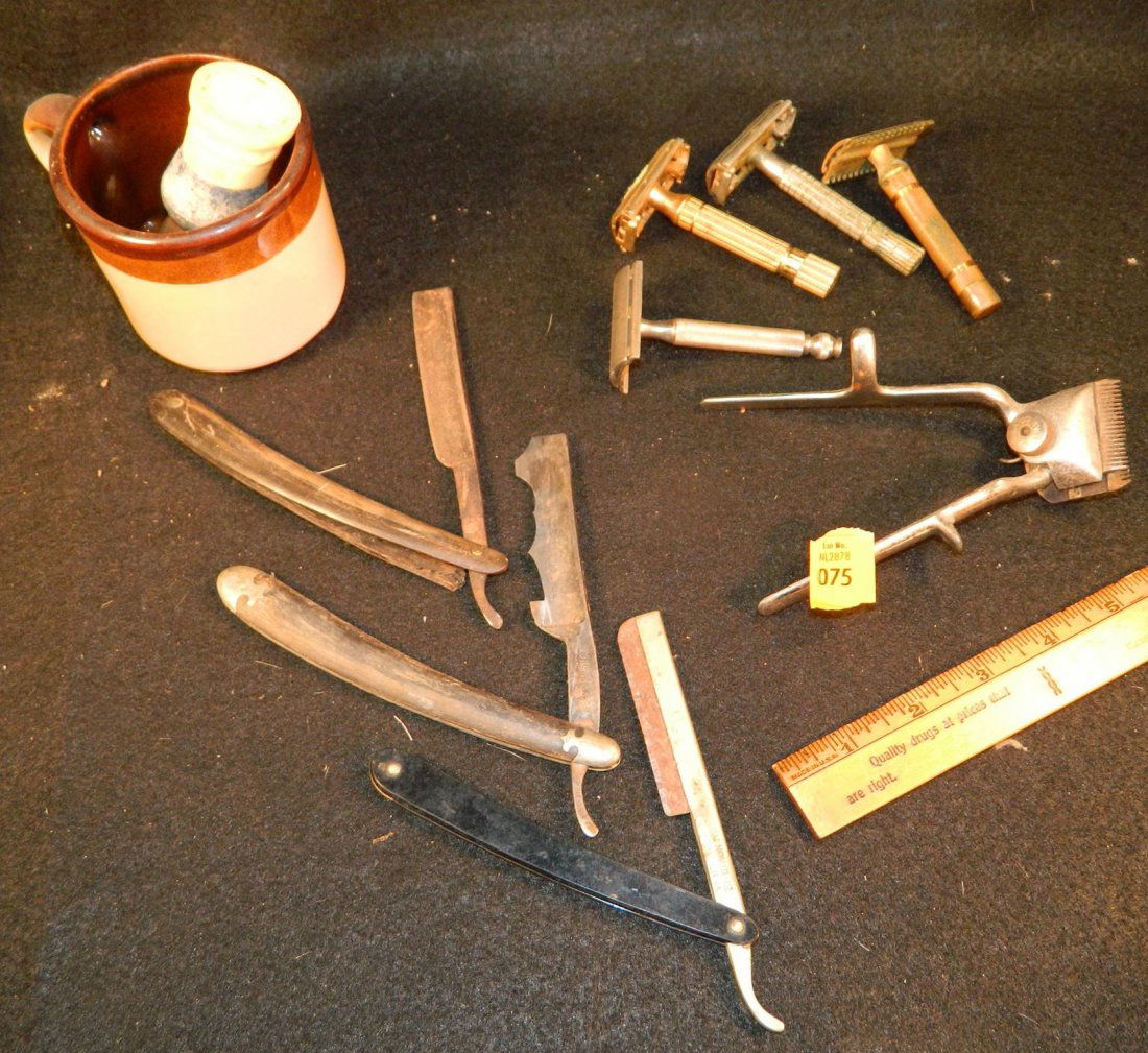 VINTAGE STRAIGHT RAZORS SHAVING MUG BRUSHES (1 of 1)