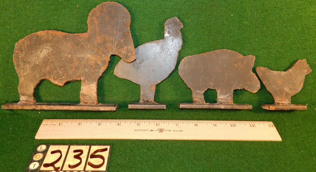 HANDMADE PRIMITIVE ANIMALS STEEL (1 of 3)
