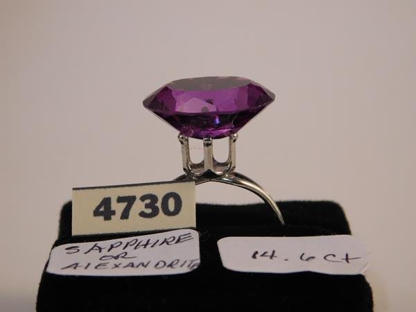 14.6CT SAPPHIRE LOOSE STONE OR ALEXANDRITE GEM: Please see photo for measurements and dimensions. Thank you for shopping at Hatman Auctions. This is the first of many online auctions that will feature one of the United States Largest collections of