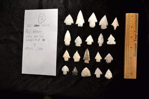 20 ARROWHEAD POINTS MID ARCHAIC WOODLAND & MISSISSIPPI (1 of 1)