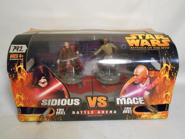 SIDIOUS VS MACE BATTLE ARENA STAR WARS TOY: Thank you for attending HATMAN AUCTIONS! Please see photos for measurements and descriptions. If you purchase lots of heavy items, we can hold them for you until you can pick them up. ATTN. EBAY BIDDE