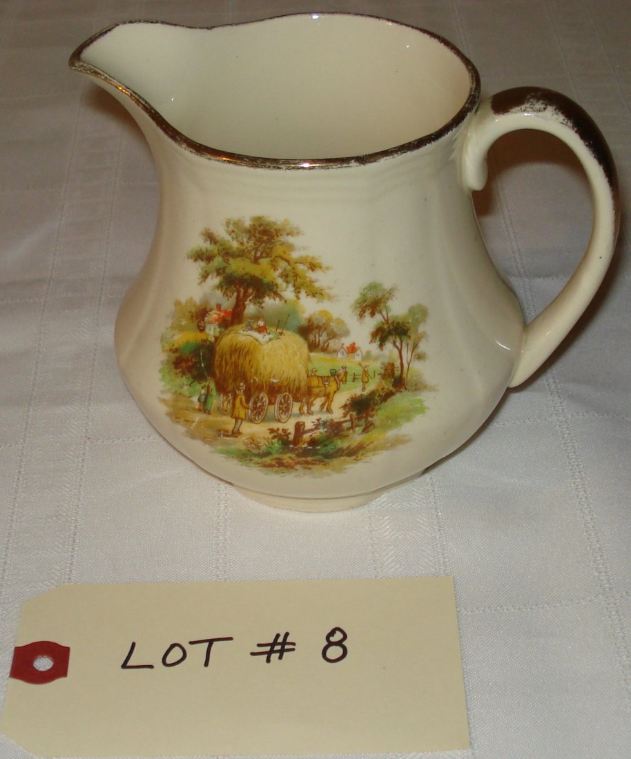 Alfred Meakin cream/milk jug: vintage Alfred Meakin cream/milk jug (made in England). height:5 inches (13cm).