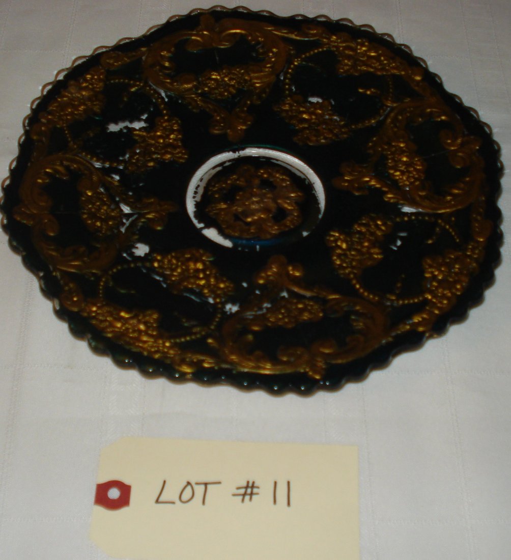 centerpiece: dark green & gold plate centerpiece. diameter:10 1/2 inches (27cm).