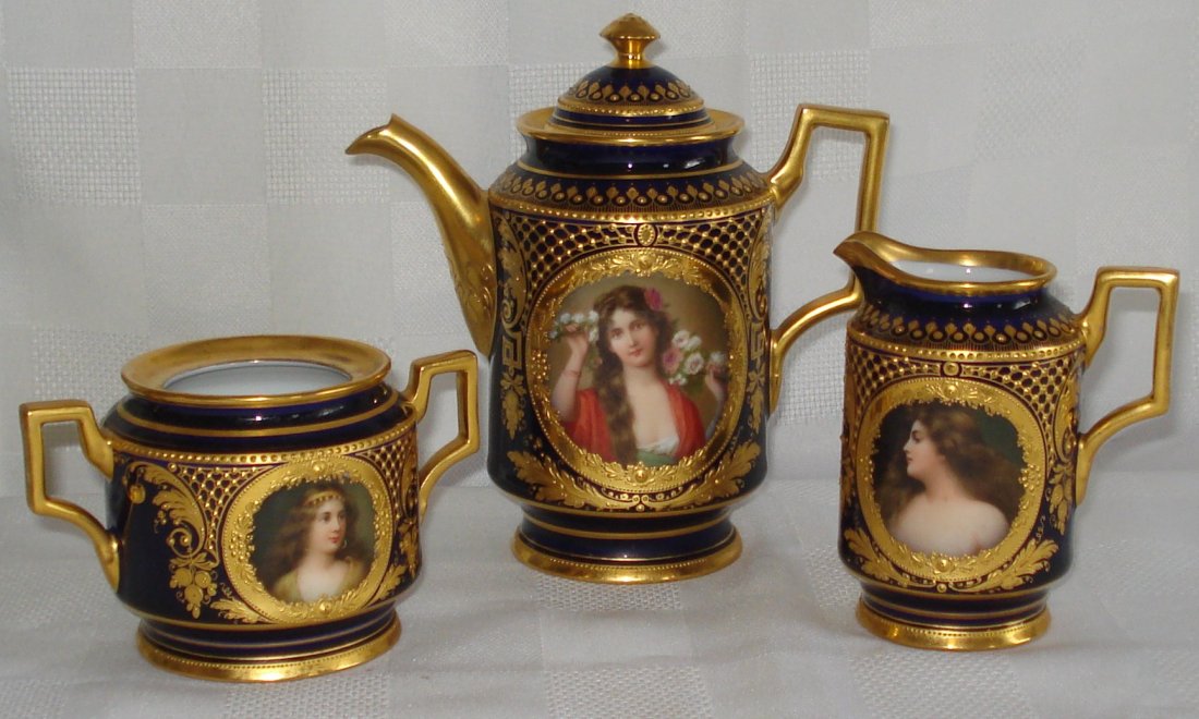3-piece Dresden porcelain coffee service (1 of 10)