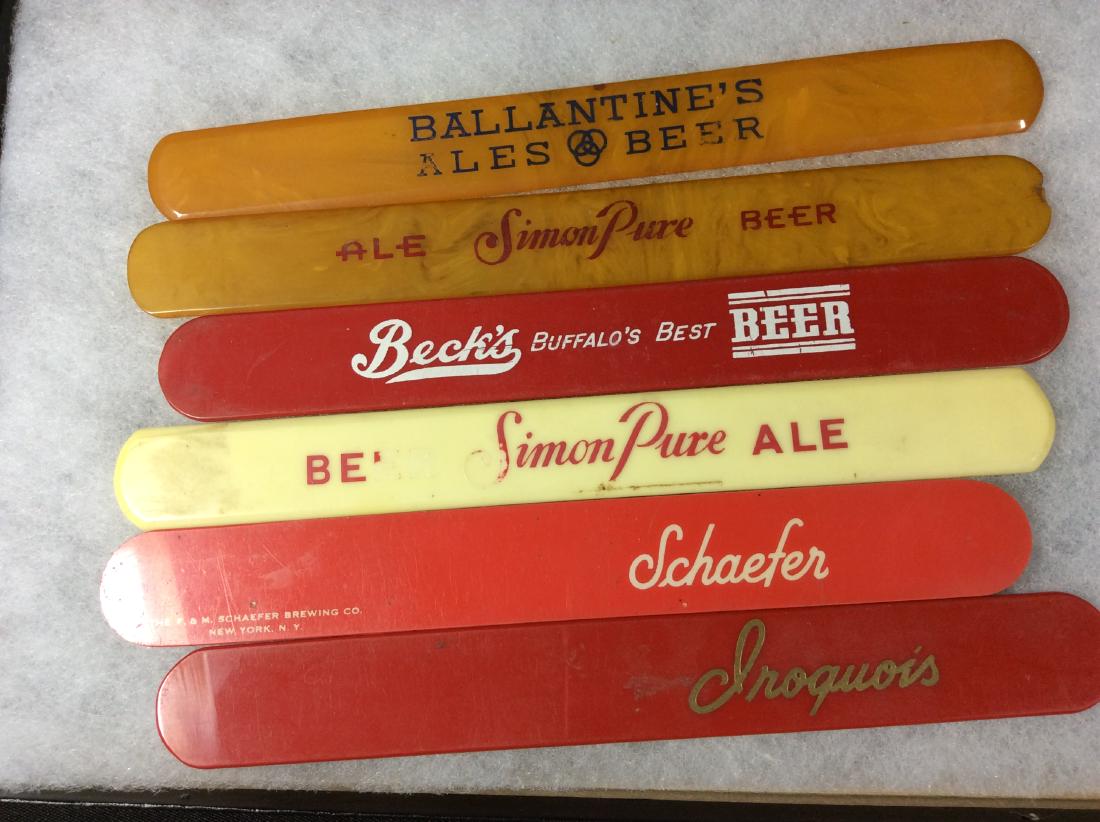 Beer Foam Scrapers Nice collection of assorted pieces.: Nice collection of assorted pieces.