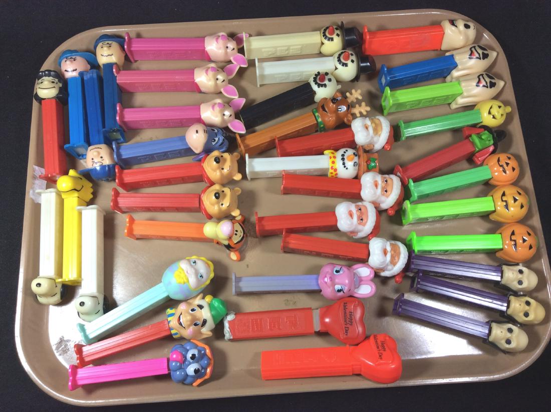 PEZ Dispensors Holiday, Winnie the Pooh, Charlie Brown: Holiday, Winnie the Pooh, Charlie Brown
